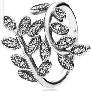 Authentic Pandora Ring Sparkling Leaves Sterling Silver Ring 190921CZ